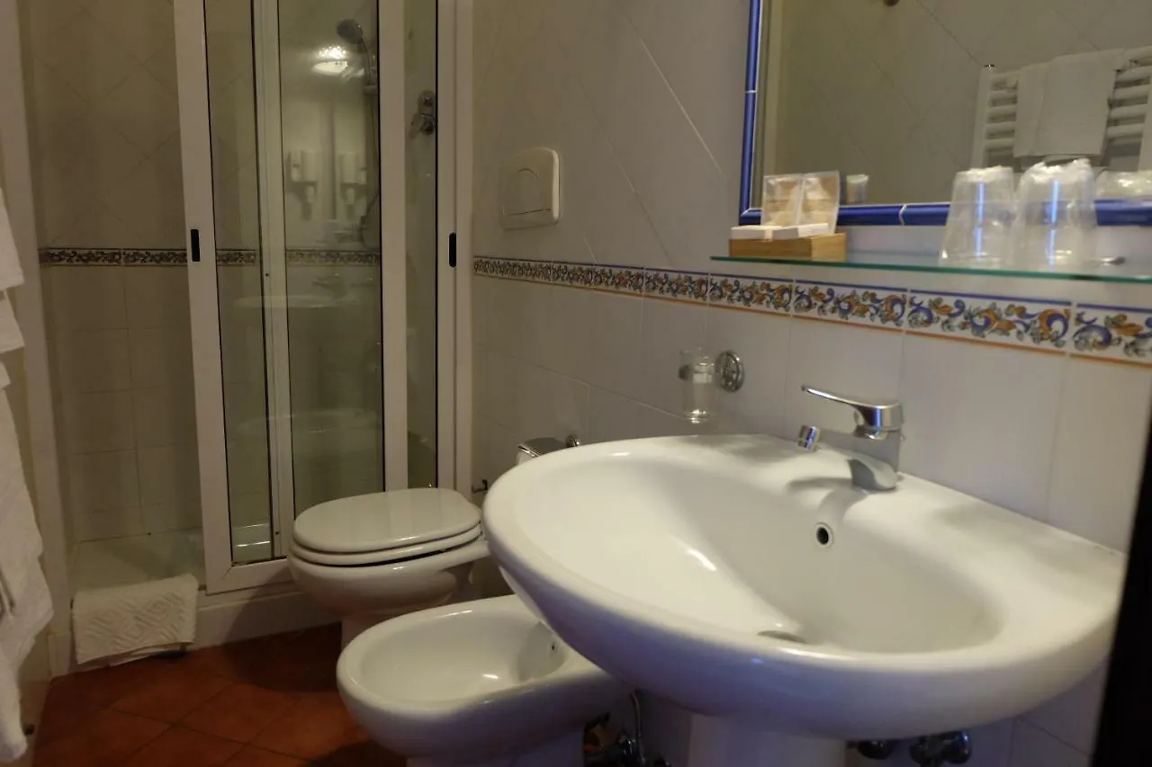 Hotel Villa Nettuno Taormina 2*,  Italy