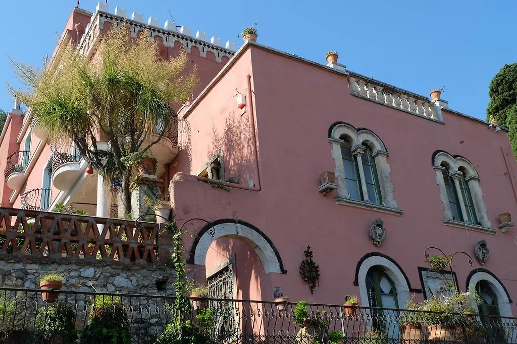 **  Hotel Villa Nettuno Taormina Italy