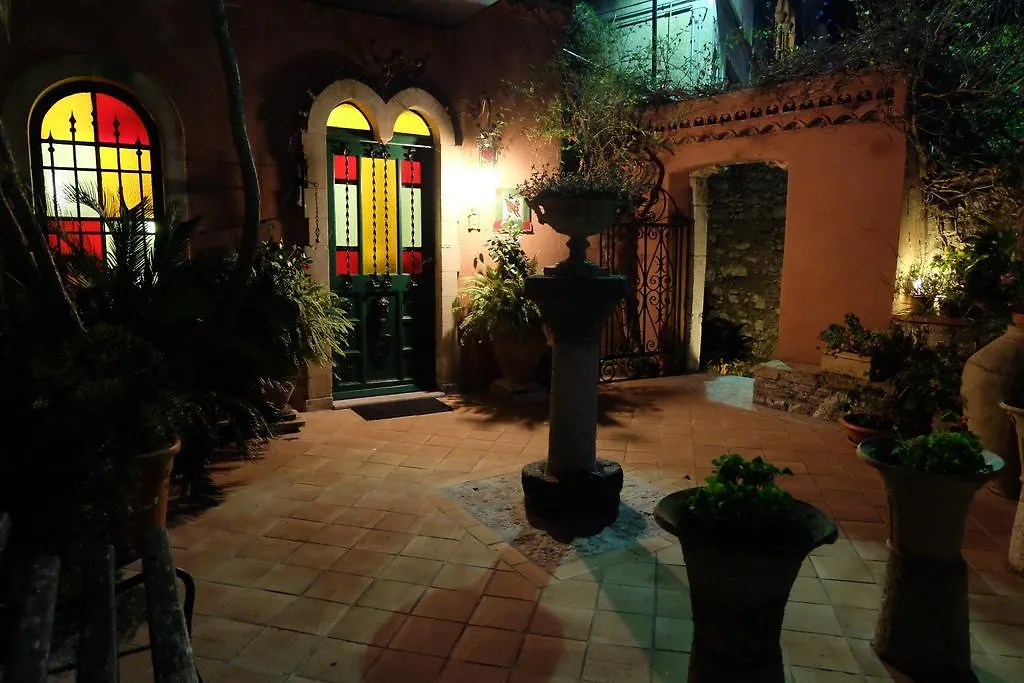 Hotel Villa Nettuno contacts