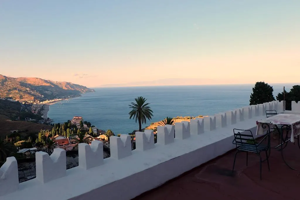Hotel Villa Nettuno Taormina 2*,  Italië